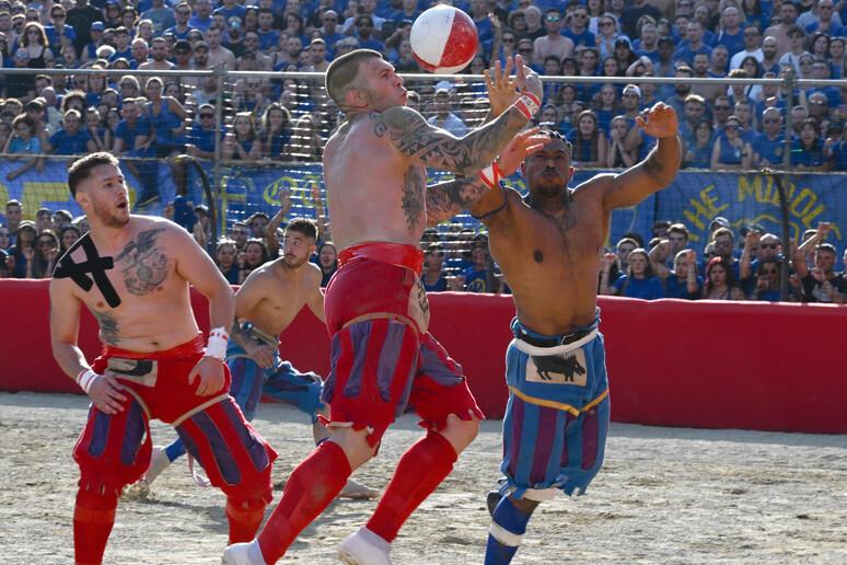 Finale del calcio storico, i provvedimenti di circolazione Finale del calcio storico, i provvedimenti di circolazione