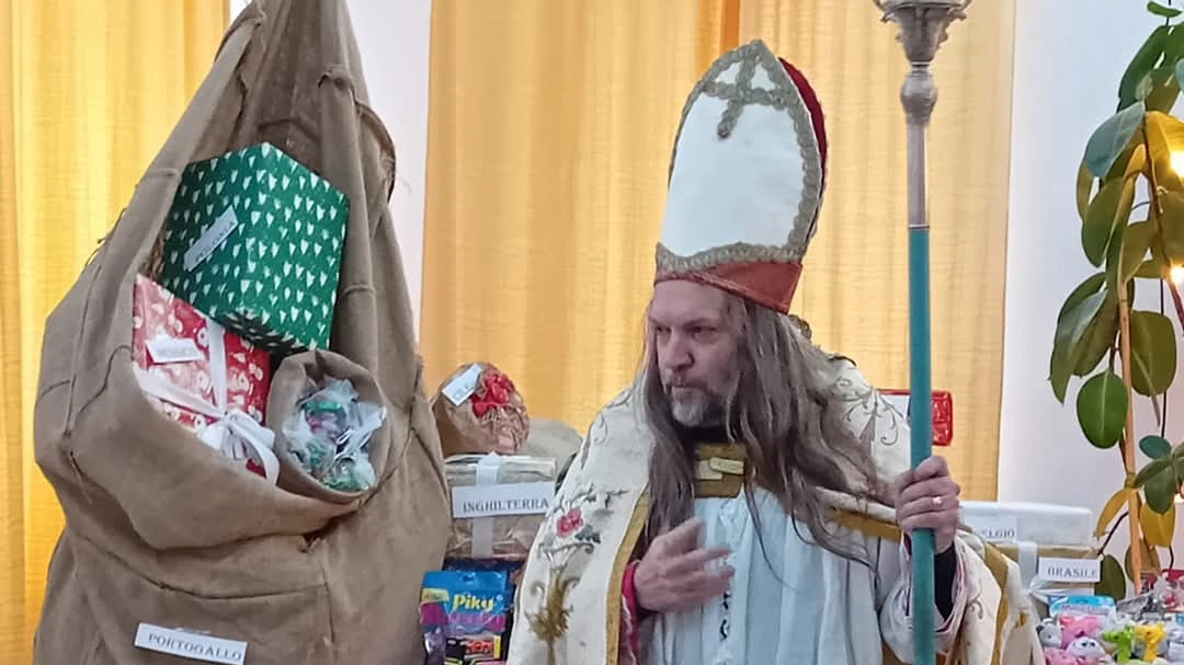 Un momento della festa del patrono organizzata ad Arcola, che ha riscosso grande successo fra i partecipanti Un momento della festa del patrono organizzata ad Arcola, che ha riscosso grande successo fra i partecipanti
