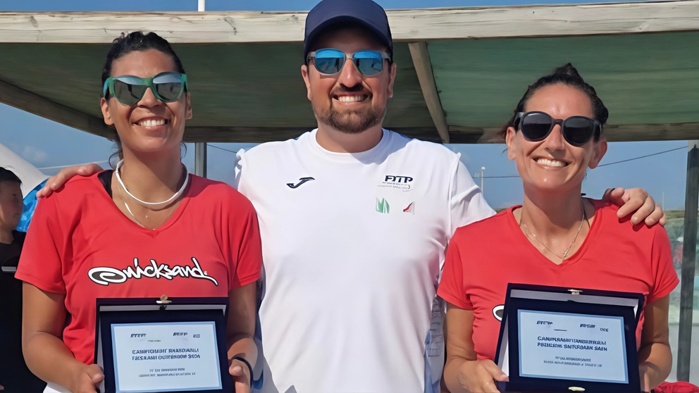 La Beach Tennis Academy Grosseto trionfa ai campionati regionali Over a Viareggio con numerosi titoli in diverse categorie. La Beach Tennis Academy Grosseto trionfa ai campionati regionali Over a Viareggio con numerosi titoli in diverse categorie.