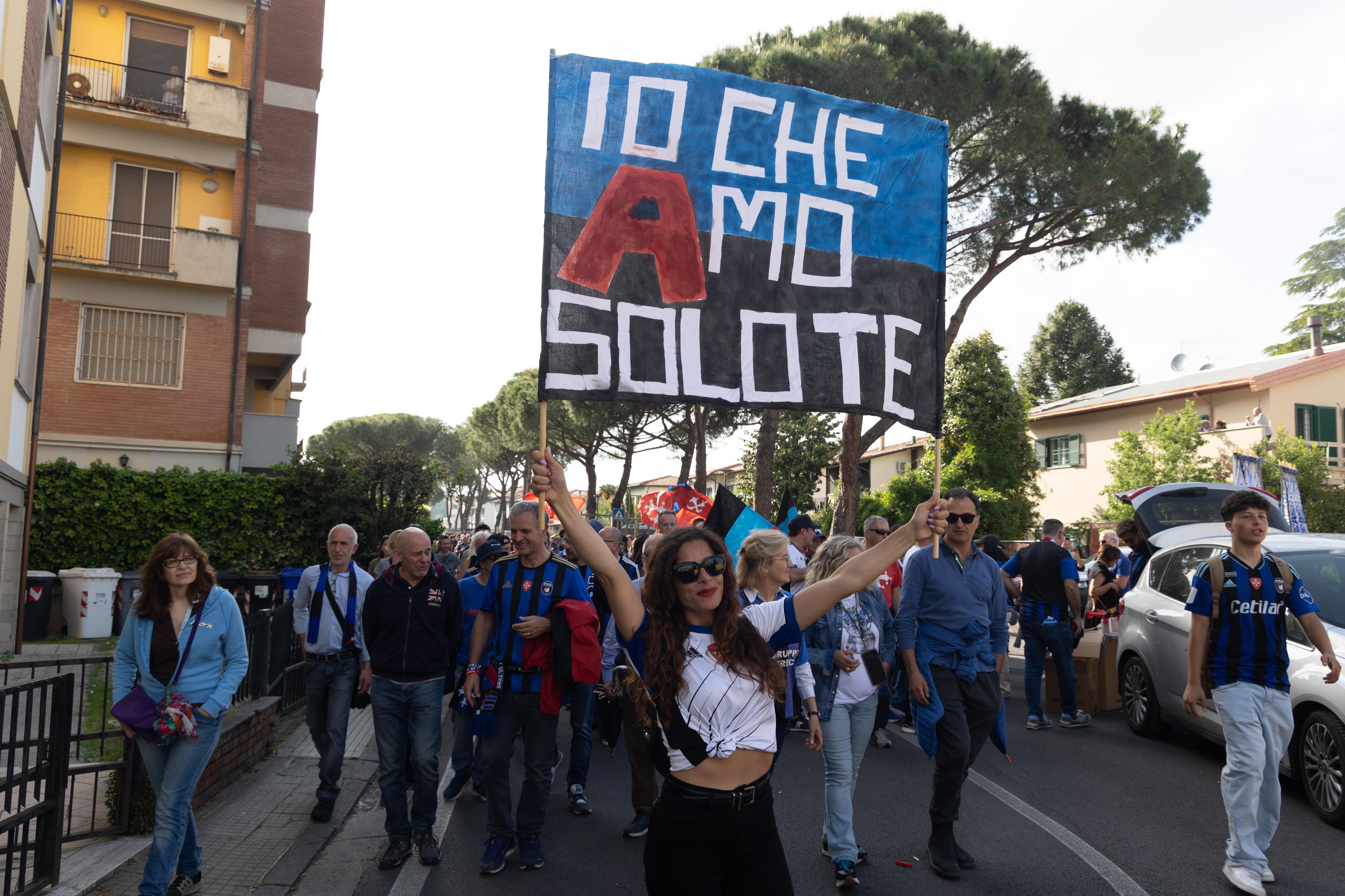 Pisa in serie A, il grande abbraccio della città. La grande festa, ipotesi pullman scoperto Pisa in serie A, il grande abbraccio della città. La grande festa, ipotesi pullman scoperto