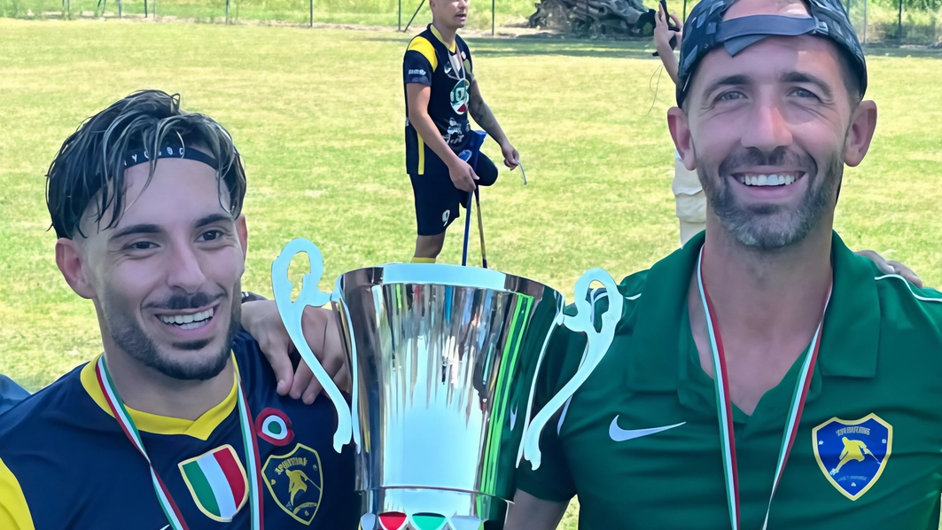Lo Sporting Amp Football squadra dove militano entrambi ha conquista il titolo tricolore. . Lo Sporting Amp Football squadra dove militano entrambi ha conquista il titolo tricolore. .