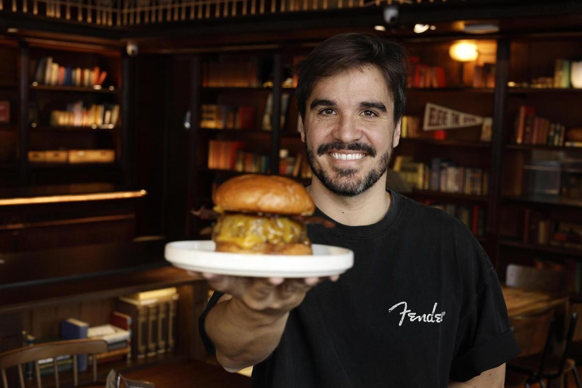 https://www.lanazione.it/image-service/view/acePublic/alias/contentid/ZTNjZDlhMzAtODRlMC00/0/addetti-ai-fast-food-le-selezioni-aperte.jpeg?f=1.90:1&w=1200