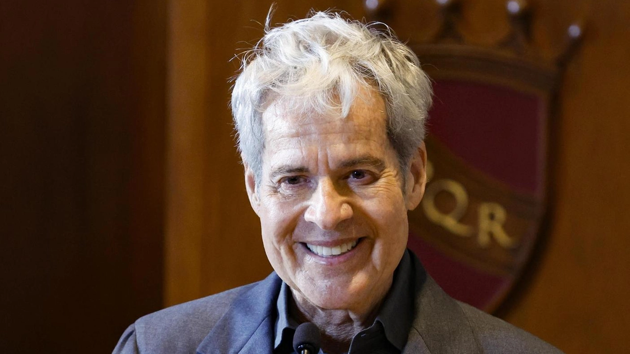 Claudio Baglioni è nato a Roma il 16 maggio 1951