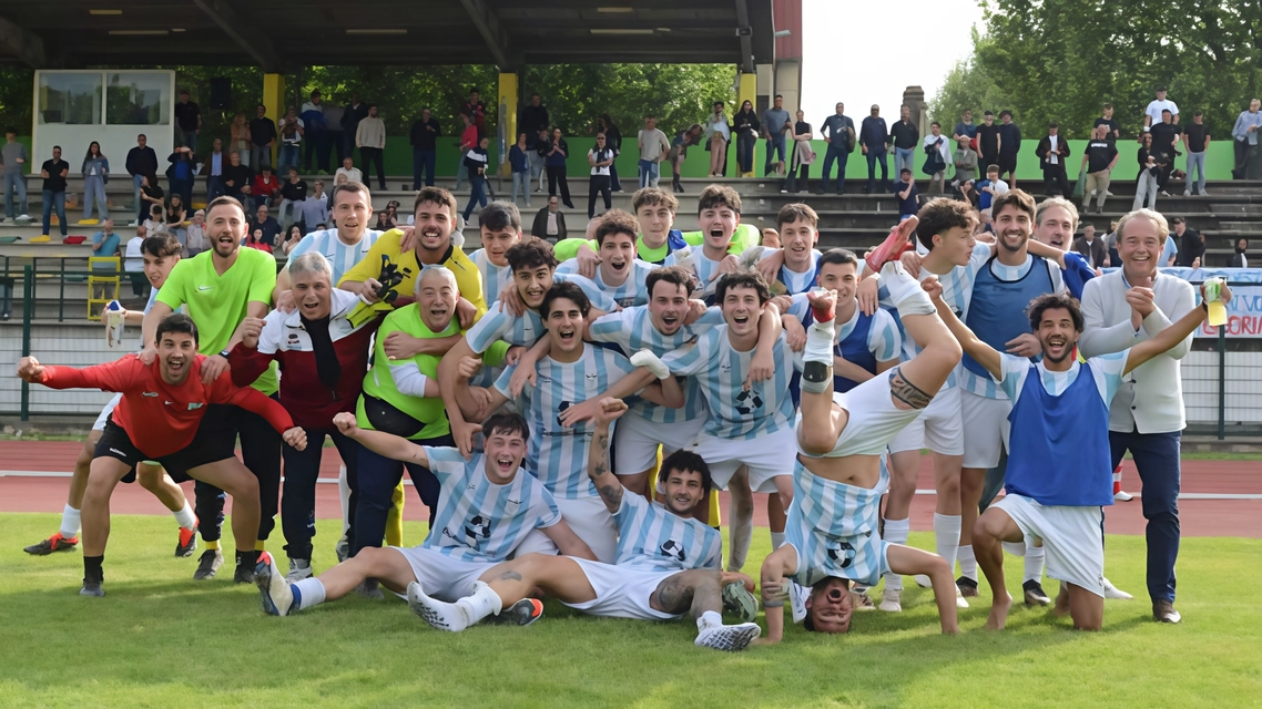 Il Mazzola pareggia 1-1 con Rondinella e si qualifica per la fase nazionale dei playoff di Eccellenza Toscana. Il Mazzola pareggia 1-1 con Rondinella e si qualifica per la fase nazionale dei playoff di Eccellenza Toscana.