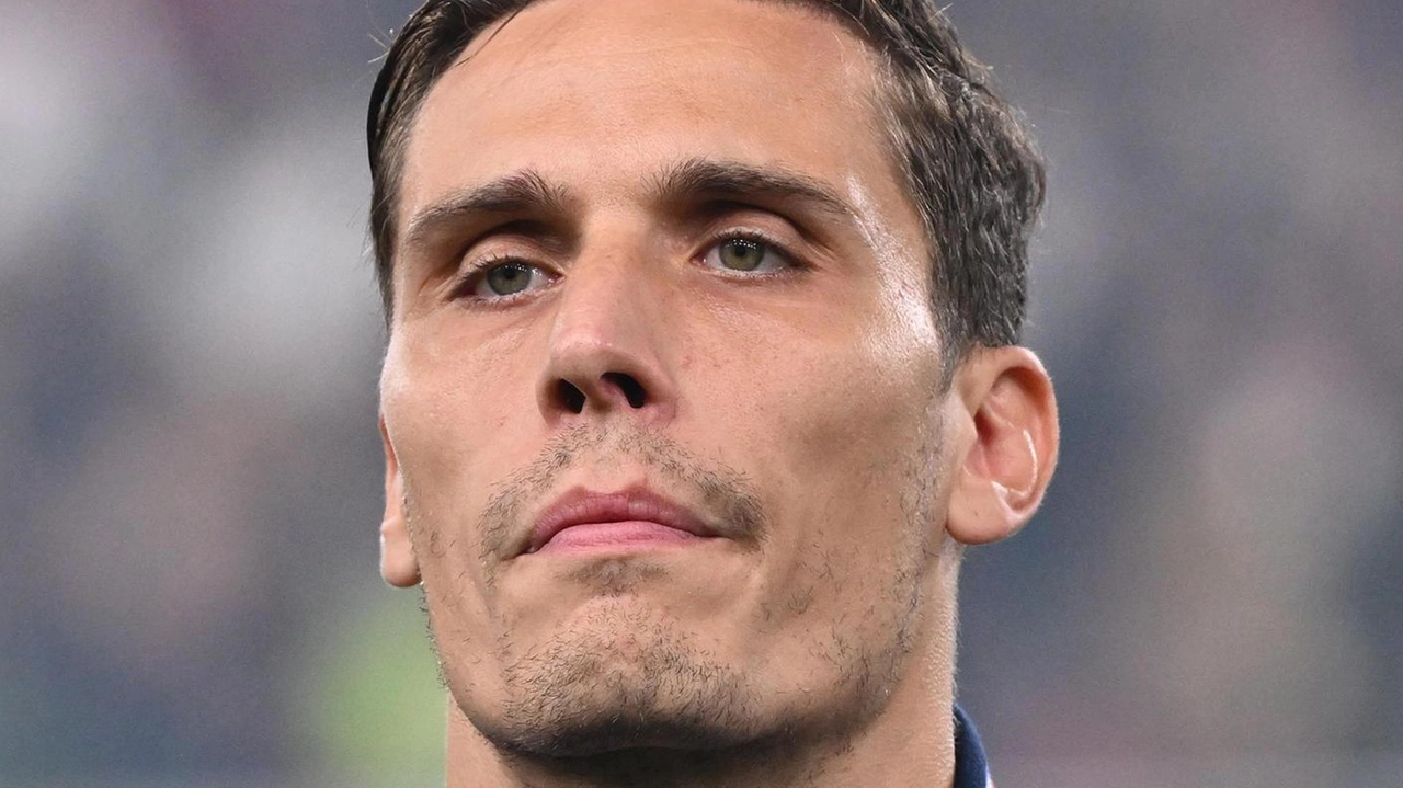 Prossimo ai 34 anni, Marco Silvestri è un nuovo portiere dell’Empoli. Dopo la fumata bianca di mercoledì tra la Sampdoria... Prossimo ai 34 anni, Marco Silvestri è un nuovo portiere dell’Empoli. Dopo la fumata bianca di mercoledì tra la Sampdoria...