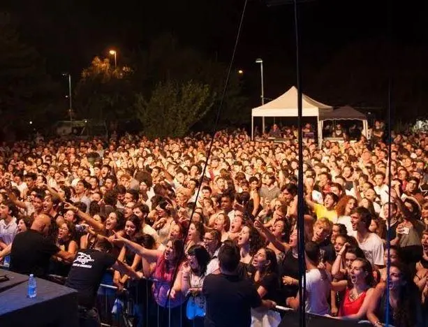 Mengo, la carica dei 50 artisti: "E tre chicche con show inattesi"