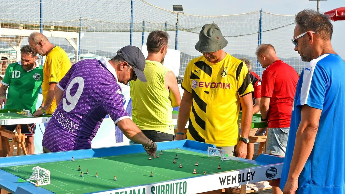 Sono stati trentasei gli iscritti alla terza edizione del «Trofeo Città di Follonica» di Subbuteo Sono stati trentasei gli iscritti alla terza edizione del «Trofeo Città di Follonica» di Subbuteo