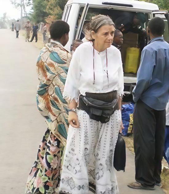 "Ecco l’acqua nell’ospedale del Congo". Perde un braccio e continua la missione
