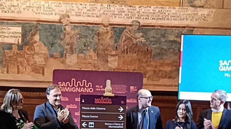 Al convegno hanno partecipato anche l’assessore regionale Leonardo Marras e la presidente della Provincia Agnese Carletti; confronto aperto sui numeri di San Gimignano e sulle sue potenzialità turistiche
