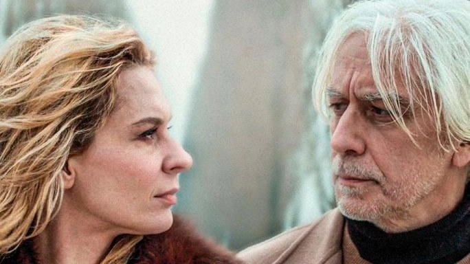 Elena Radonicich e Tommaso Ragno interpreti principali del film «L’isola degli idealisti» Elena Radonicich e Tommaso Ragno interpreti principali del film «L’isola degli idealisti»