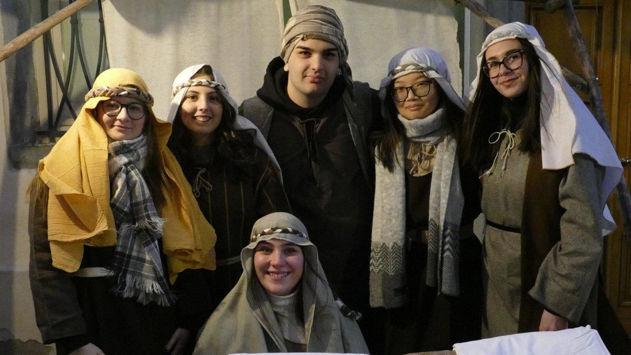 A Iolo presepe vivente dalle 17 alle 19. A Capezzana corteggio dei Magi dalle 15, poi la Befana A Iolo presepe vivente dalle 17 alle 19. A Capezzana corteggio dei Magi dalle 15, poi la Befana