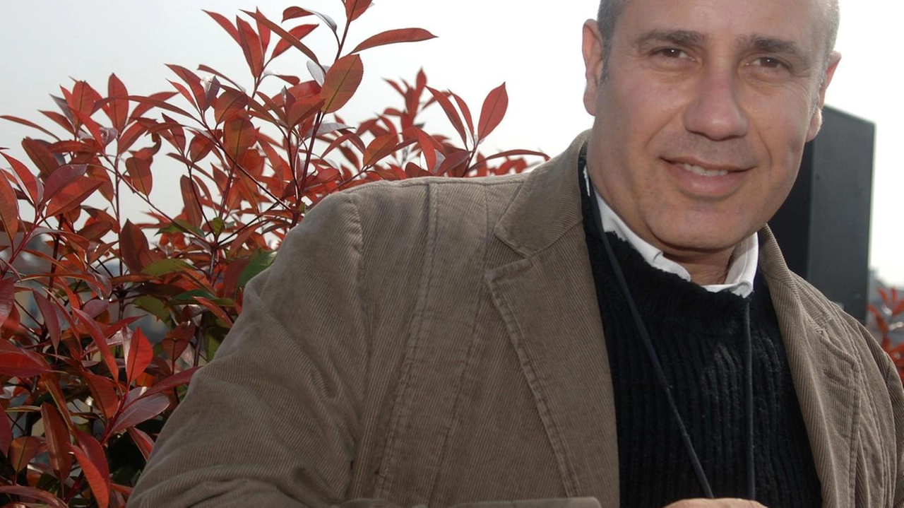 Lo scrittore Federico Moccia riceverà il 27 giugno il premio “Il sole di una vita“ Lo scrittore Federico Moccia riceverà il 27 giugno il premio “Il sole di una vita“