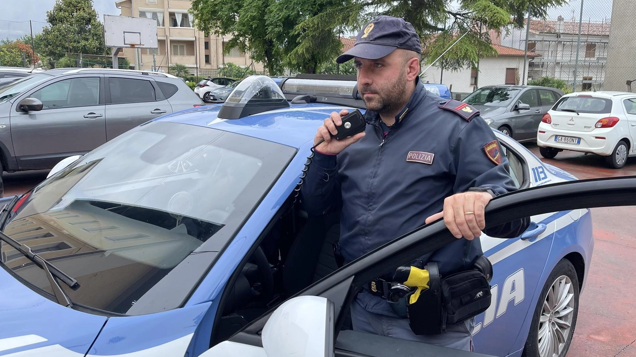 La polizia grazie alla segnalazione della nonna detective ha incastrato un truffatore La polizia grazie alla segnalazione della nonna detective ha incastrato un truffatore