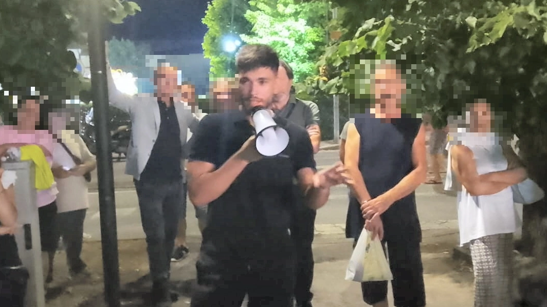 Leonardo Pistoia durante una delle sue camminate per la legalità