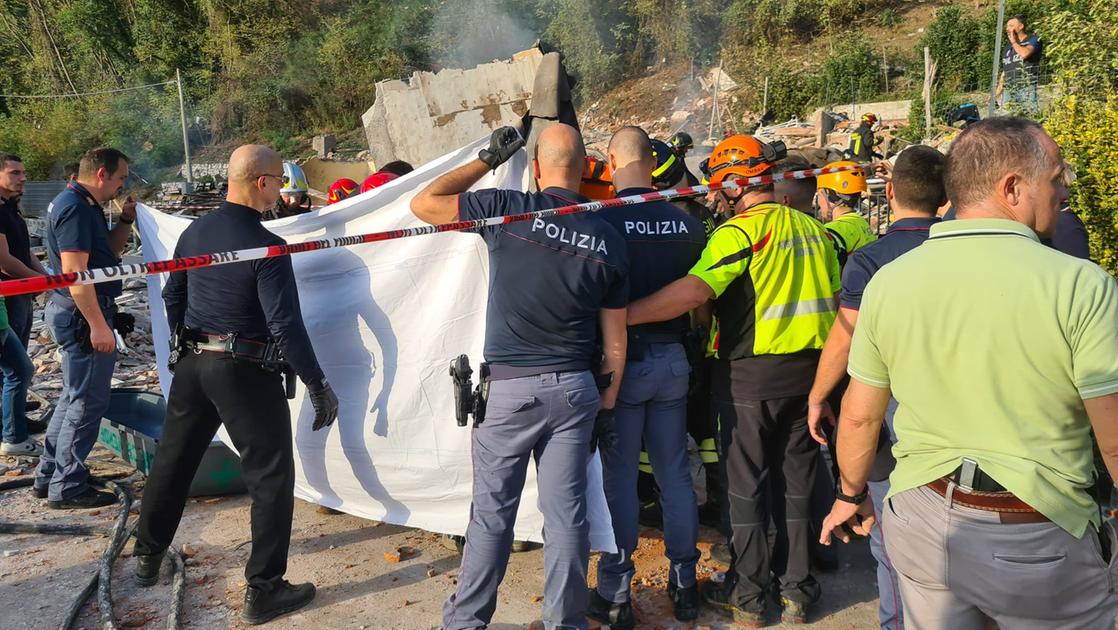 no all archiviazione strage di torre i familiari delle vittime chiedono nuove indagini
