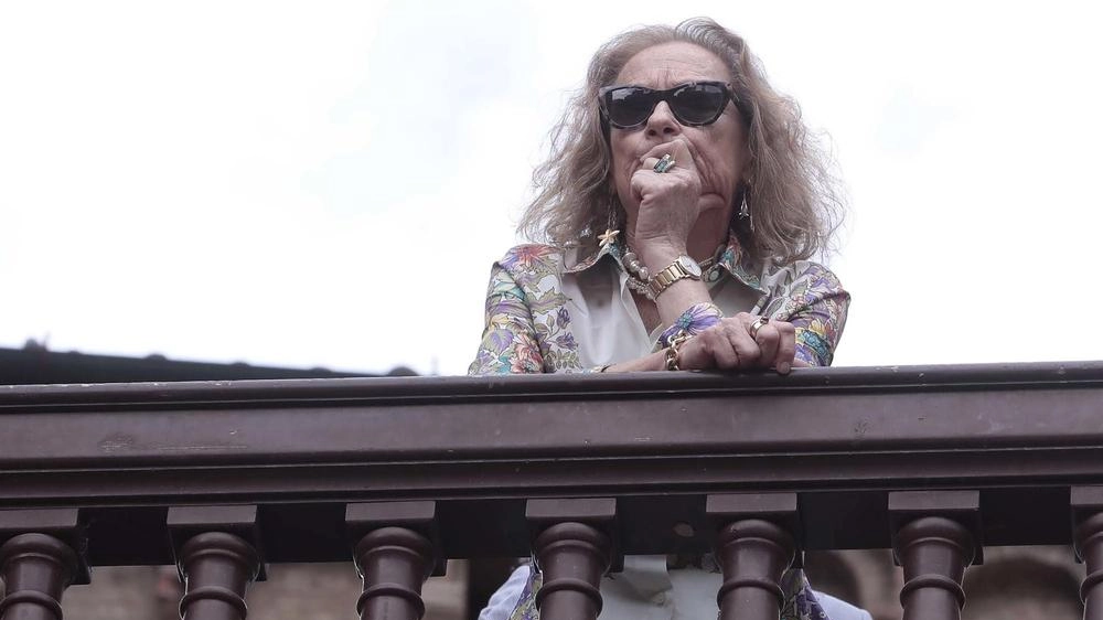 Il sindaco Nicoletta Fabio da sola sul palco dei capitani Il sindaco Nicoletta Fabio da sola sul palco dei capitani