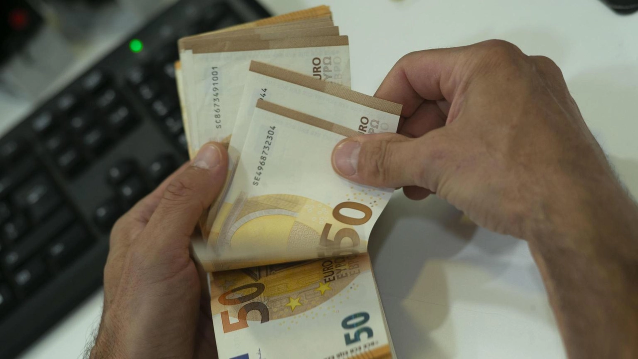 L'allarme di Confcommercio: “Per le famiglie sempre meno soldi”