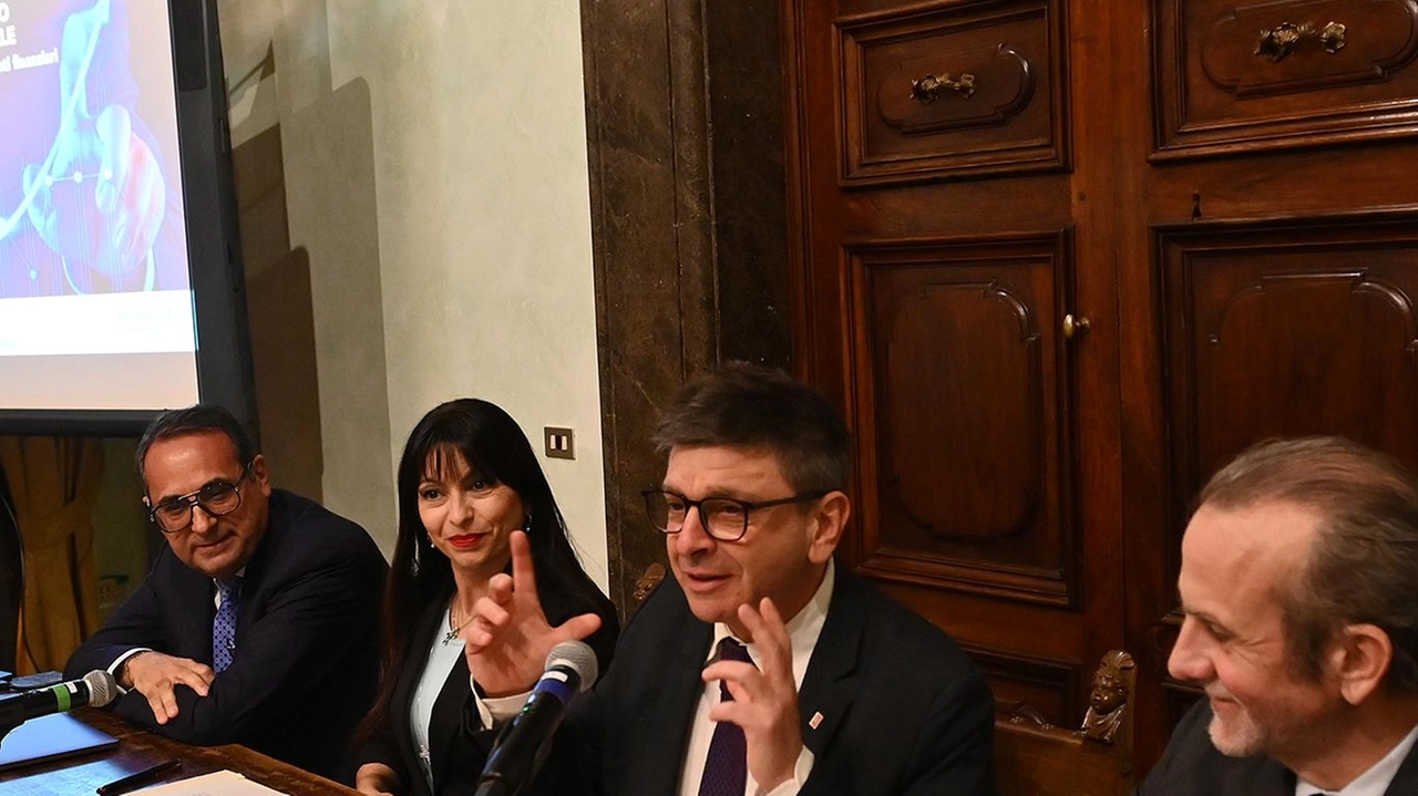 "La nostra finanziaria regionale garantisce l’accesso al credito delle aziende umbre" "La nostra finanziaria regionale garantisce l’accesso al credito delle aziende umbre"