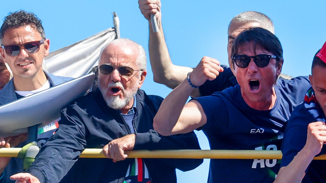 Il futuro del Napoli. Concluso il primo summit tra Conte e De Laurentiis: la fumata è grigia