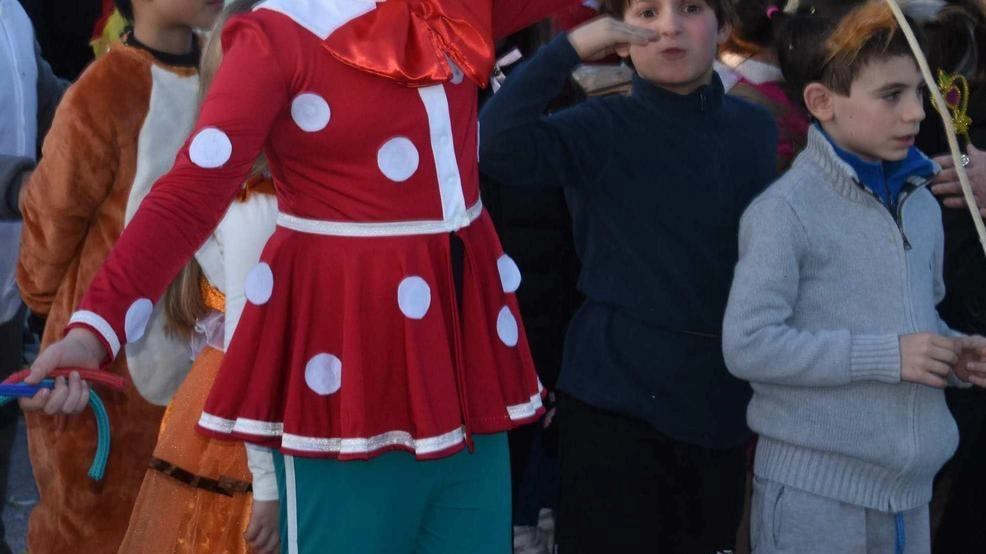 La festa di oggi è stata spostata a causa del maltempo. Confermato il programma . La festa di oggi è stata spostata a causa del maltempo. Confermato il programma .