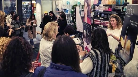 Vista la richiesta di chiusura straordinaria della Farmacia Gori, in via Banchi di Sopra a Siena, per i giorni 15,...