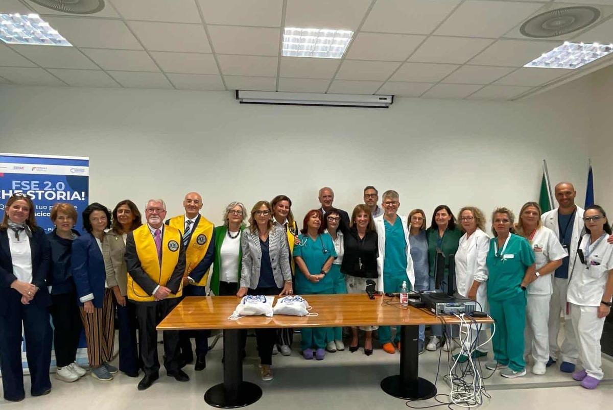 Lo zainetto della speranza. Donati all’ospedale i kit per le vittime di violenza