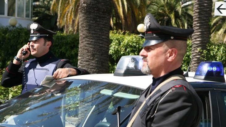 I due uomini sono stati arrestati anche grazie al pronto intervento dei carabinieri I due uomini sono stati arrestati anche grazie al pronto intervento dei carabinieri