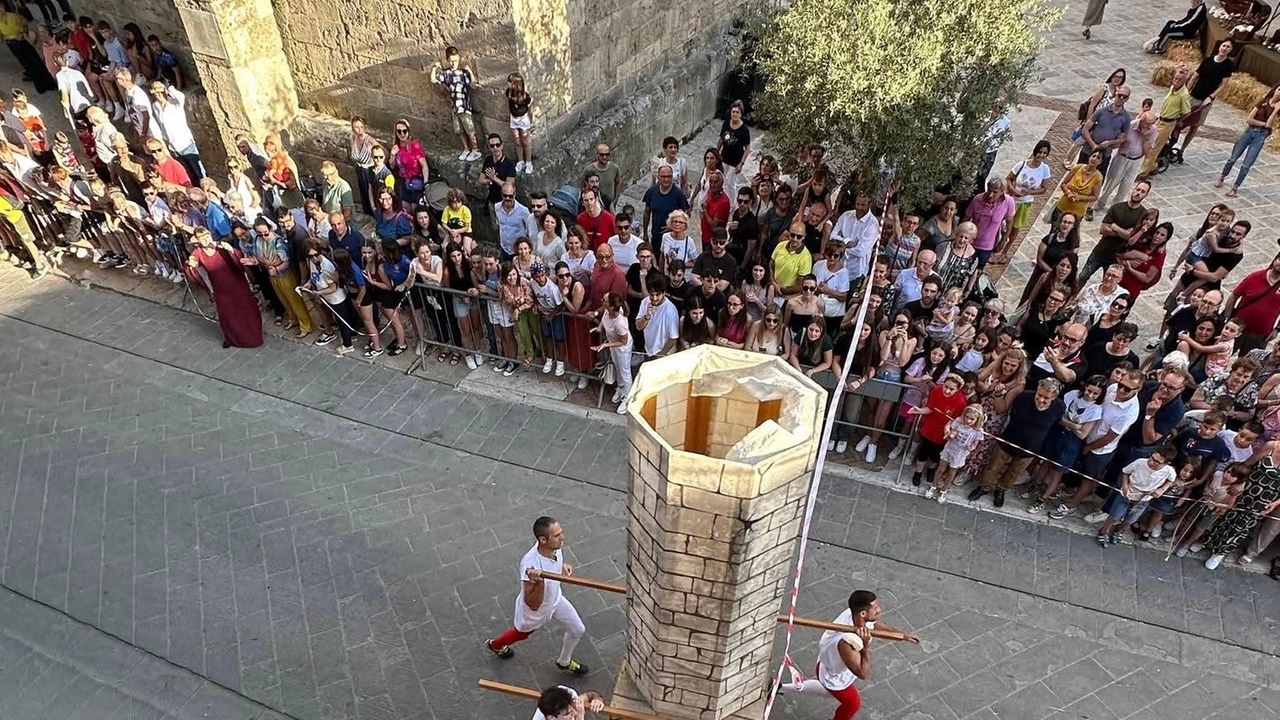 Tria Turris è la festa medievale che riporta da oggi a domenica Chiusi indietro nel tempo, con tante iniziative Tria Turris è la festa medievale che riporta da oggi a domenica Chiusi indietro nel tempo, con tante iniziative