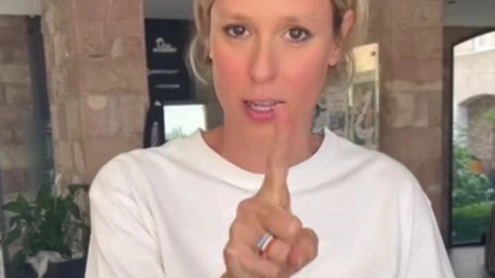 L'appello di Federica Pellegrini per la "Da Porto a Porto" L'appello di Federica Pellegrini per la "Da Porto a Porto"