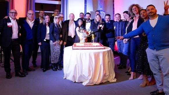 Professionisti e imprenditori del territorio hanno festeggiato i primi sette anni di attività di Bni Versilia ponendo già le basi per il futuro Professionisti e imprenditori del territorio hanno festeggiato i primi sette anni di attività di Bni Versilia ponendo già le basi per il futuro