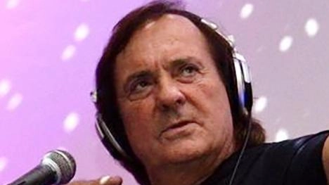 Protagonista indiscusso della disco music a cavallo degli anni Ottanta, Cioni era stato soprannominato ‘The Godfather of Funky’. Una vera icona di stile e modo di vivere Protagonista indiscusso della disco music a cavallo degli anni Ottanta, Cioni era stato soprannominato ‘The Godfather of Funky’. Una vera icona di stile e modo di vivere
