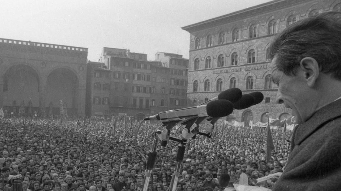 Mostra su Enrico Berlinguer. Ma anche talk e presentazioni Mostra su Enrico Berlinguer. Ma anche talk e presentazioni
