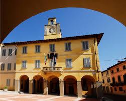 https://www.lanazione.it/image-service/view/acePublic/alias/contentid/ZTUzZmIxNmMtMWNhNC00/0/il-comune-di-figline-e-incisa-valdarno.jpeg?f=1.91:1&w=1200