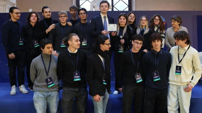 Primi tra le scuole di tutta Italia che partecipano al progetto “Quotidiano in Classe” per il reportage sull’Isola d’Elba realizzato lo scorso anno con la professoressa Paola Tartaglia. Primi tra le scuole di tutta Italia che partecipano al progetto “Quotidiano in Classe” per il reportage sull’Isola d’Elba realizzato lo scorso anno con la professoressa Paola Tartaglia.