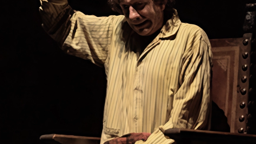 Stasera al Teatro Wanda Capodaglio va in scena Il malato immaginario di Moliere, diretto da Riccardo Rombi, per una serata di risate e riflessioni. Stasera al Teatro Wanda Capodaglio va in scena Il malato immaginario di Moliere, diretto da Riccardo Rombi, per una serata di risate e riflessioni.