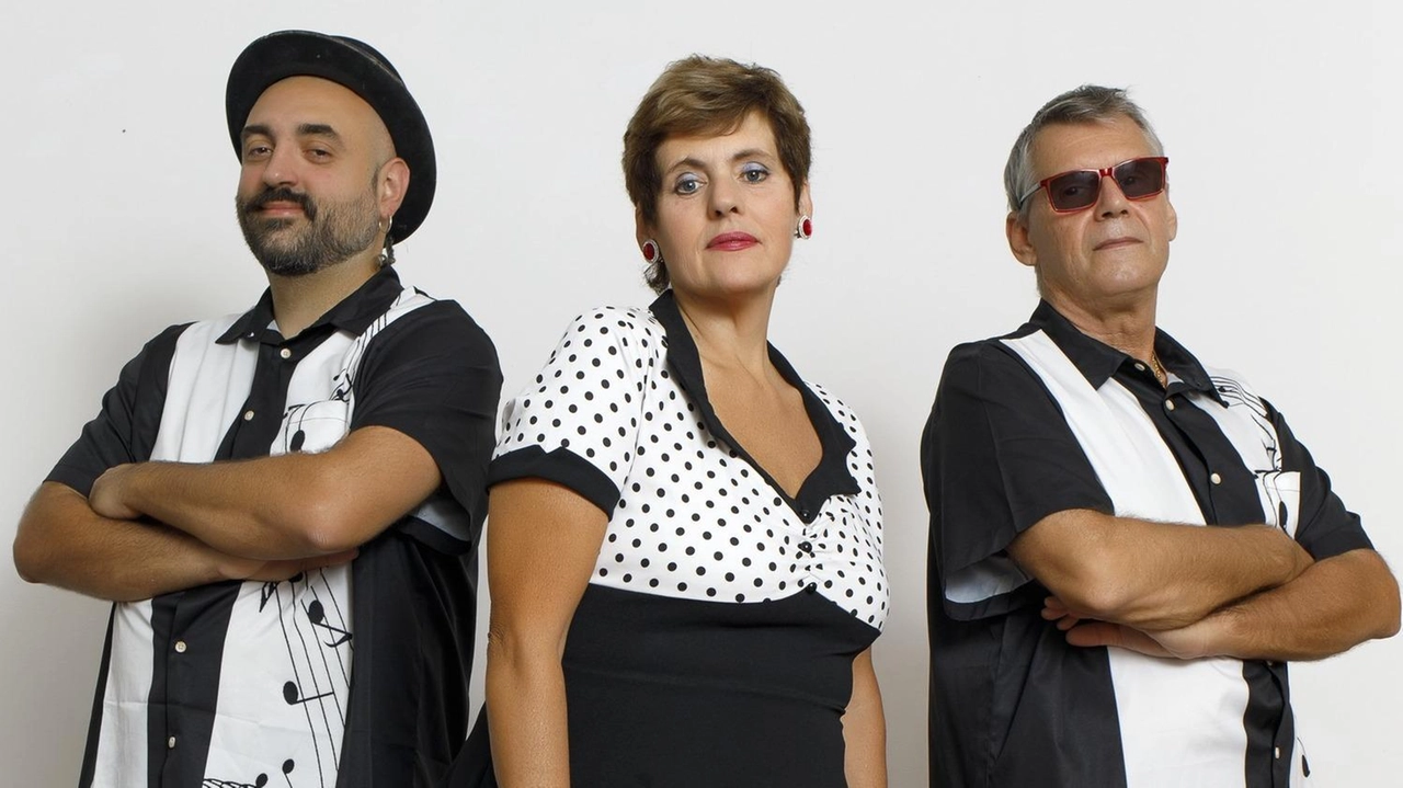 Appuntamento con la musica oggi alle 21.30 al Gramsci Caffè in piazza Antonio Gramsci 2 a Carrara dove è in... Appuntamento con la musica oggi alle 21.30 al Gramsci Caffè in piazza Antonio Gramsci 2 a Carrara dove è in...