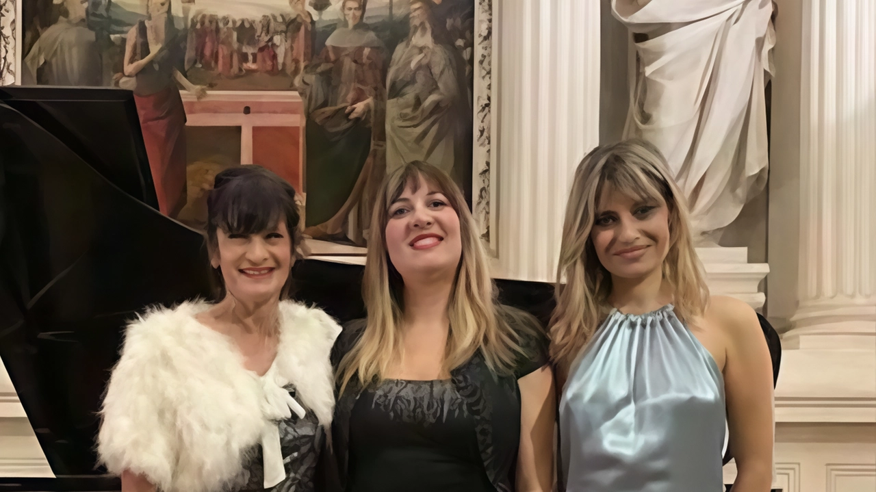 Doppio concerto tra l’Italia e l’estero per il Trio Contro Tempo. La formazione femminile aretina tornerà a esibirsi alle 17.30... Doppio concerto tra l’Italia e l’estero per il Trio Contro Tempo. La formazione femminile aretina tornerà a esibirsi alle 17.30...