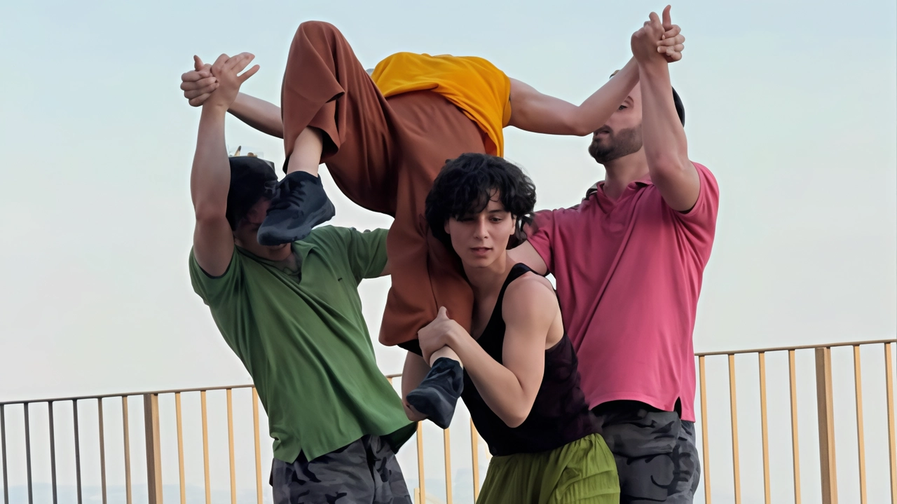 Doppio appuntamento anche oggi nella sala Eden con la rassegna ’Cassero in Danza’. La programmazione prosegue poi domani sera