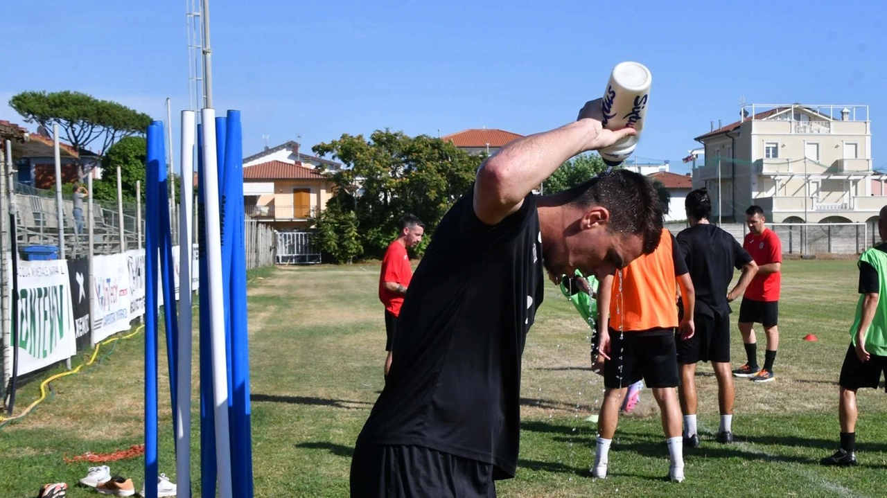Riguardano gli impianti utilizzati dal calcio di Marina di Massa e Turano. Acerbo: "Mission del bando riqualificare le zone e renderle centri di ritrovo". Riguardano gli impianti utilizzati dal calcio di Marina di Massa e Turano. Acerbo: "Mission del bando riqualificare le zone e renderle centri di ritrovo".