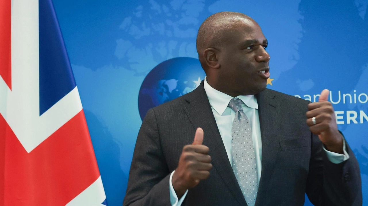 Ministro Gb, 'riprenda colloqui con Usa senza cessate il fuoco' Ministro Gb, 'riprenda colloqui con Usa senza cessate il fuoco'