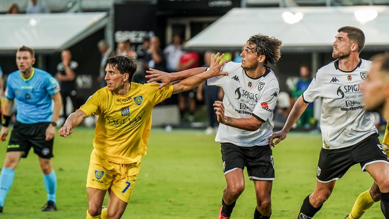 LA SPEZIA – Festeggiano i 156 tifosi della Carrarese ieri sera la Picco. Lo Spezia cade alla ‘prima’ e lo... LA SPEZIA – Festeggiano i 156 tifosi della Carrarese ieri sera la Picco. Lo Spezia cade alla ‘prima’ e lo...