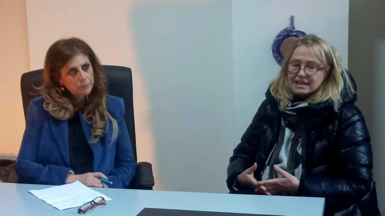 La presidente della commissione 5 Rosanna Sciumbata insieme alla presidente di Epp Marzia De Marzi La presidente della commissione 5 Rosanna Sciumbata insieme alla presidente di Epp Marzia De Marzi