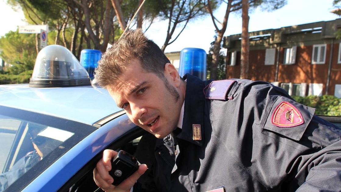 Nascondono 23 chili di cocaina. Due arresti dopo l’appostamento Nascondono 23 chili di cocaina. Due arresti dopo l’appostamento