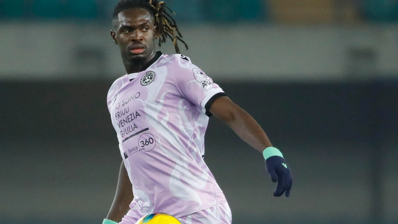 Udinese, il calciatore Oumar Solet denunciato per violenza sessuale