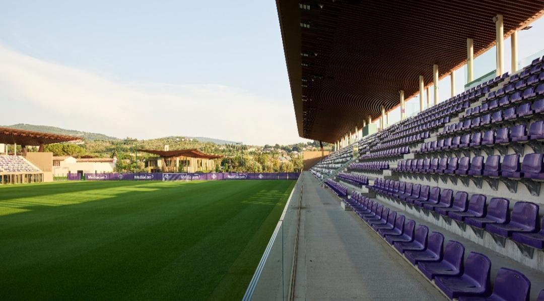 Firenze, ex calciatori in campo al Viola Park per la Fondazione Careggi Firenze, ex calciatori in campo al Viola Park per la Fondazione Careggi