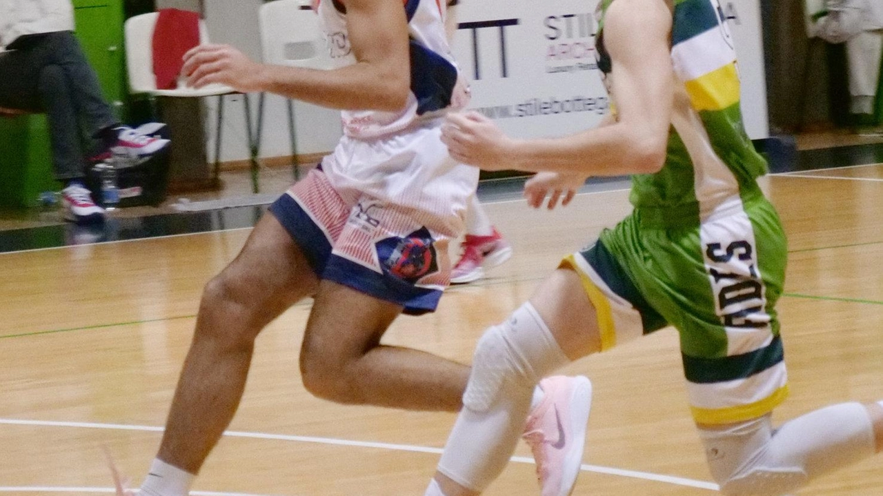 Un momento della partita dei Drangons contro Montevarchi Un momento della partita dei Drangons contro Montevarchi