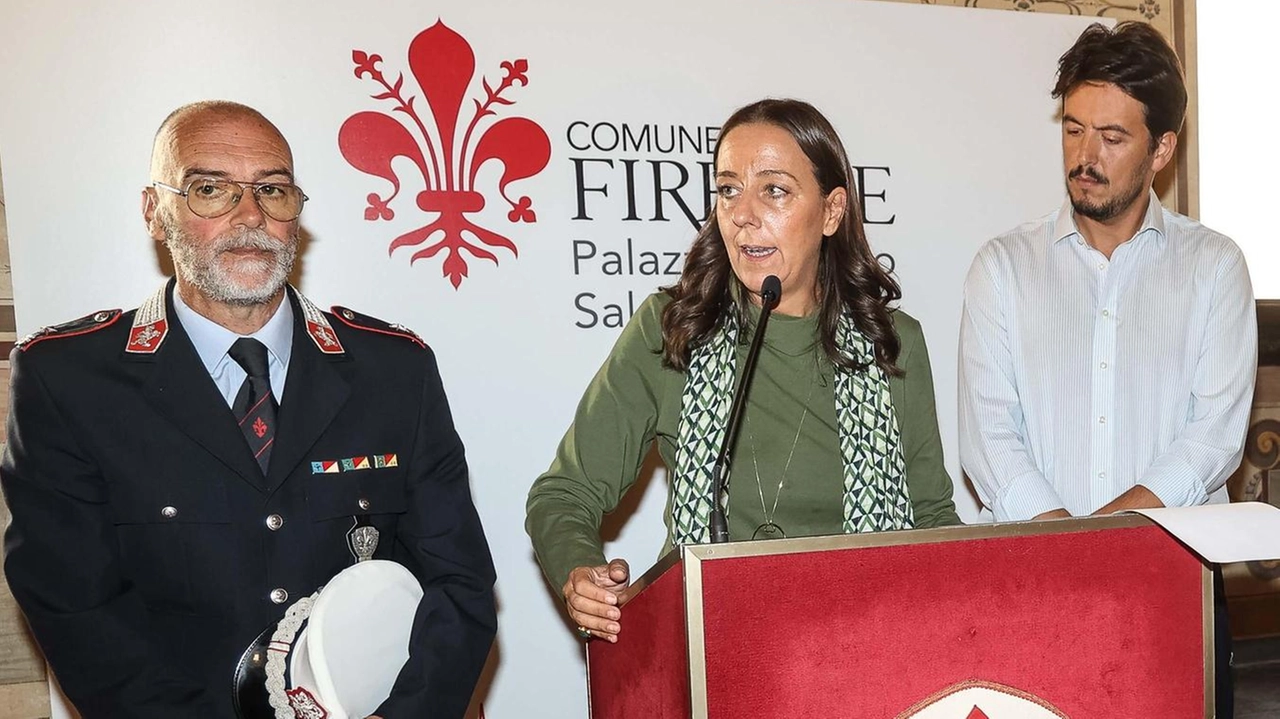 Da sinistra; il comandante Passaretti, la sindaca Funaro e l’assessore Giorgio