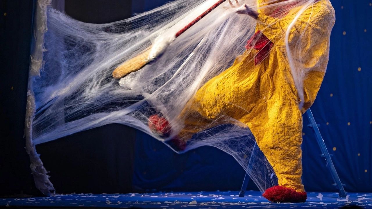 Il clow russo Slava Polunin protagonista dello spettacolo ’Slava’s Snowshow’