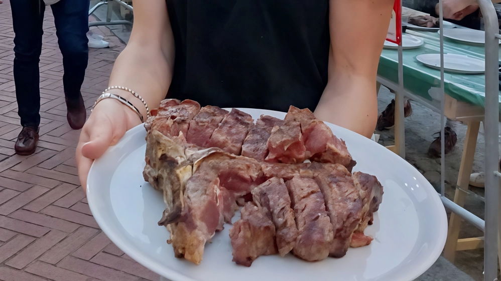 A Pozzolatico stasera si terrà la tradizionale ‘Sagra della bistecca con fungo porcino’
