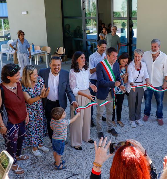 In centinaia per la nuova Lucciola: "Così rilanciamo un luogo iconico"